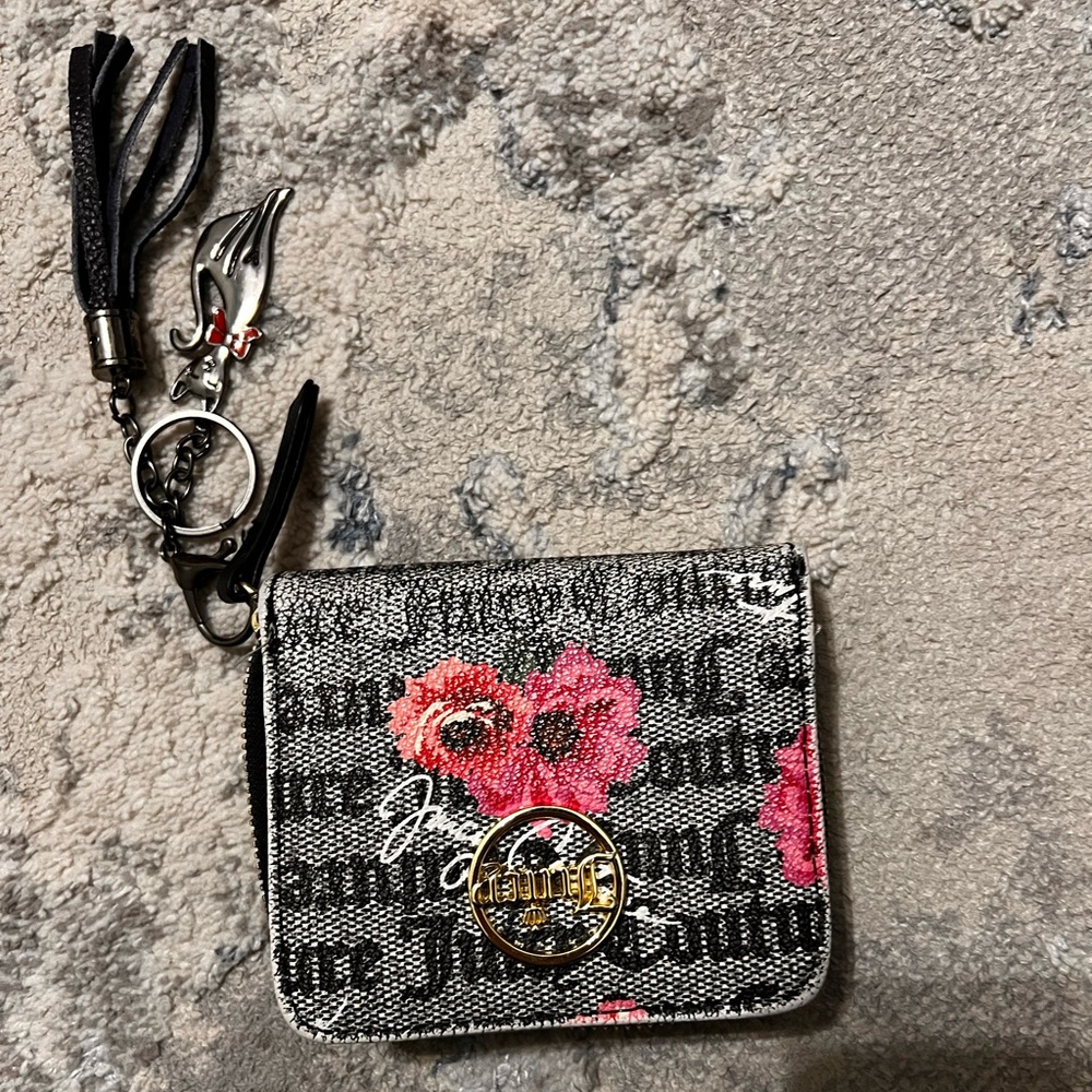 Juicy Couture wallet 🌺🍀🌺